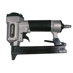 Makita AT1022AZ Pneumatic Stapler
